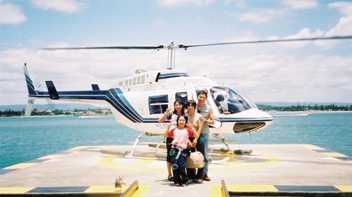 ヘリコプターで空中遊泳を楽しみました。