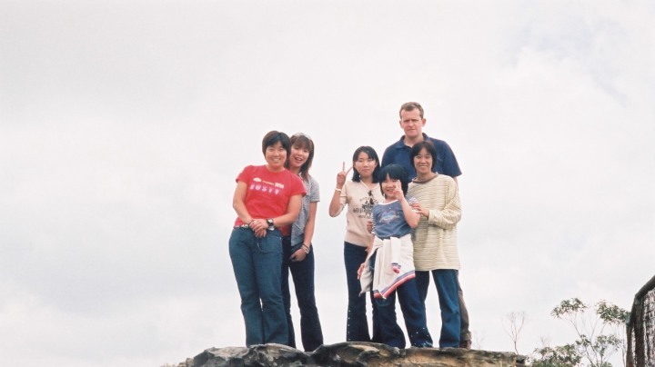 一緒に観光した現地のガイドさんと日本人留学生。